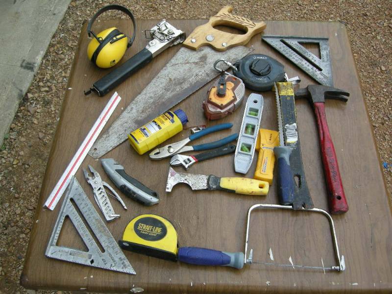 lot 69 image: Carpenters Tools