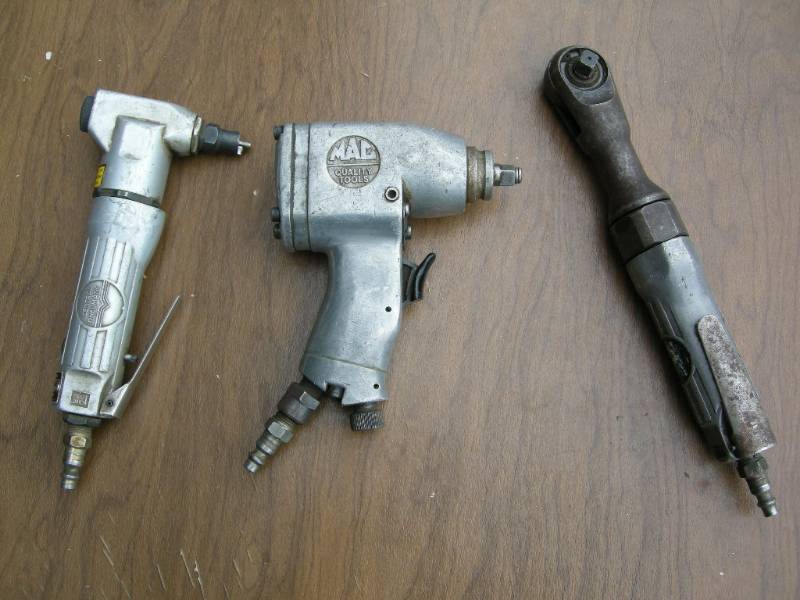 lot 68 image: Mac, CP, Craftsman Air Tools