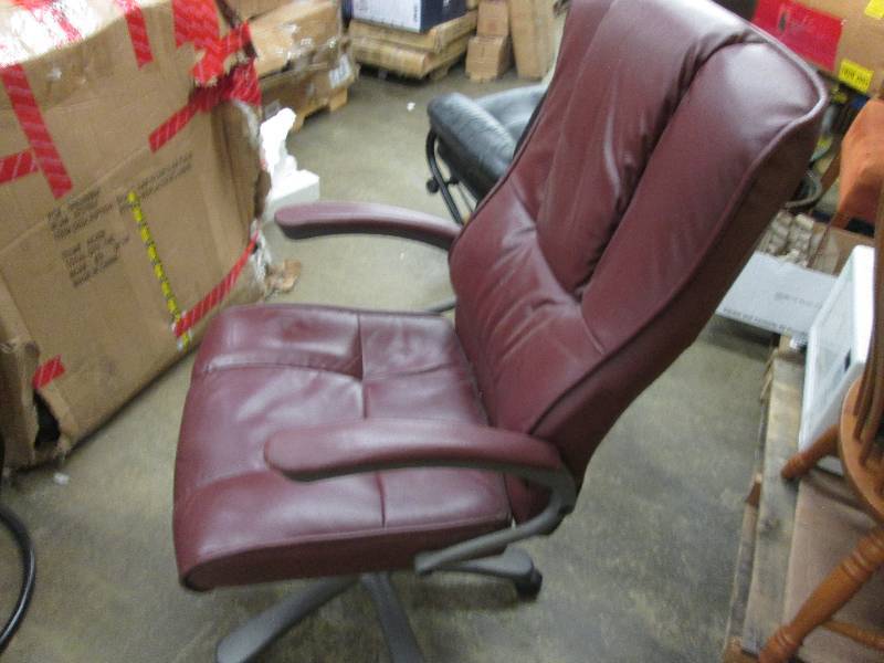 lot 3 image: Maroon Office Chair with Adjustable...