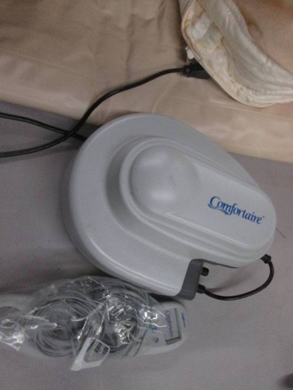 lot 34 image: Comfortaire Air Bed includes 2 matt...