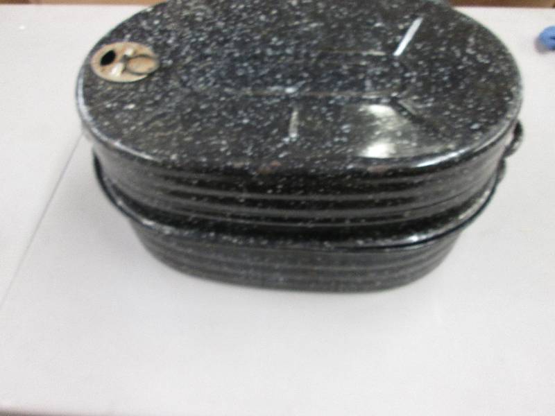 lot 39 image: Blue Enamel Roaster with removable ...