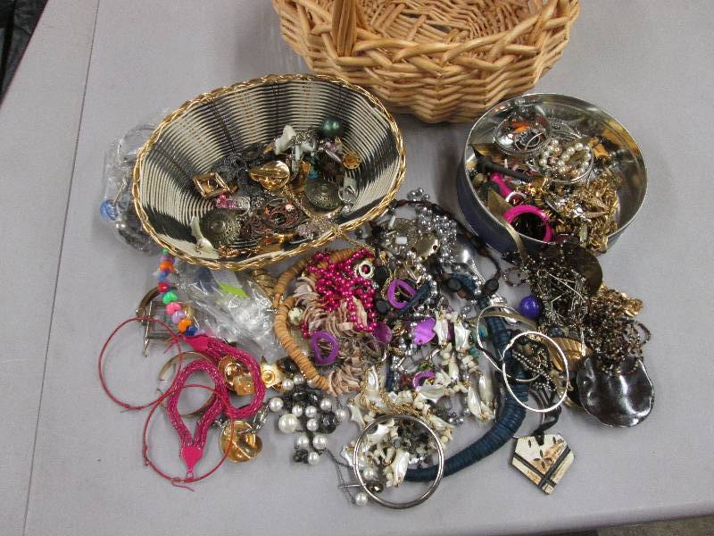 lot 57 image: Large Assortment of Jewelry, Watch...