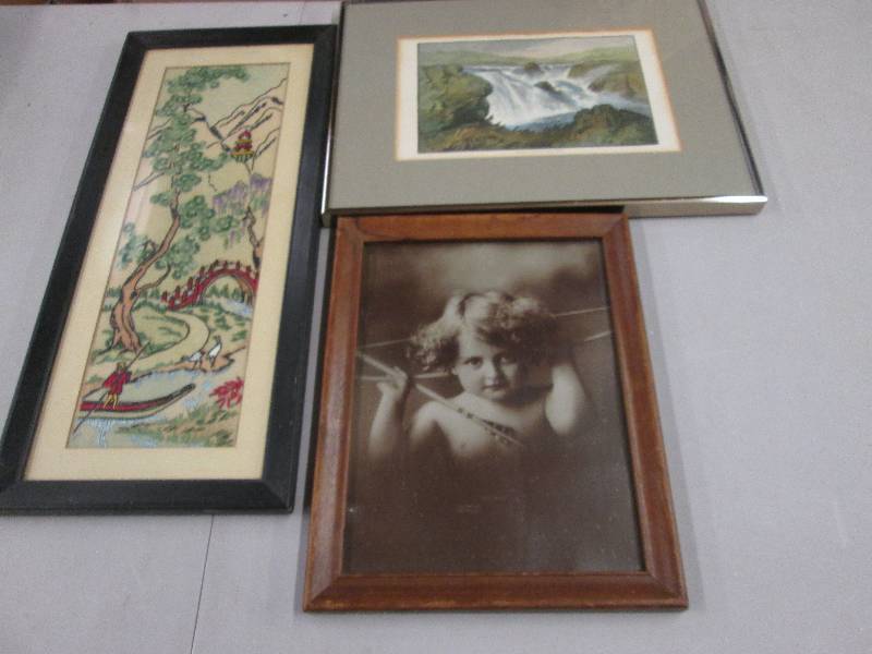 lot 69 image: 3 Pieces Wall Art...