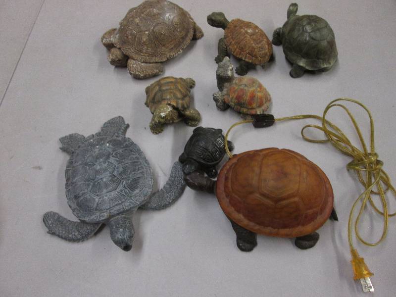 lot 126 image: Lot of 8 Collectible Turtle Dcor ...