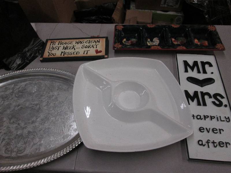 lot 128 image: Large Silver Platter, Rooster Servi...