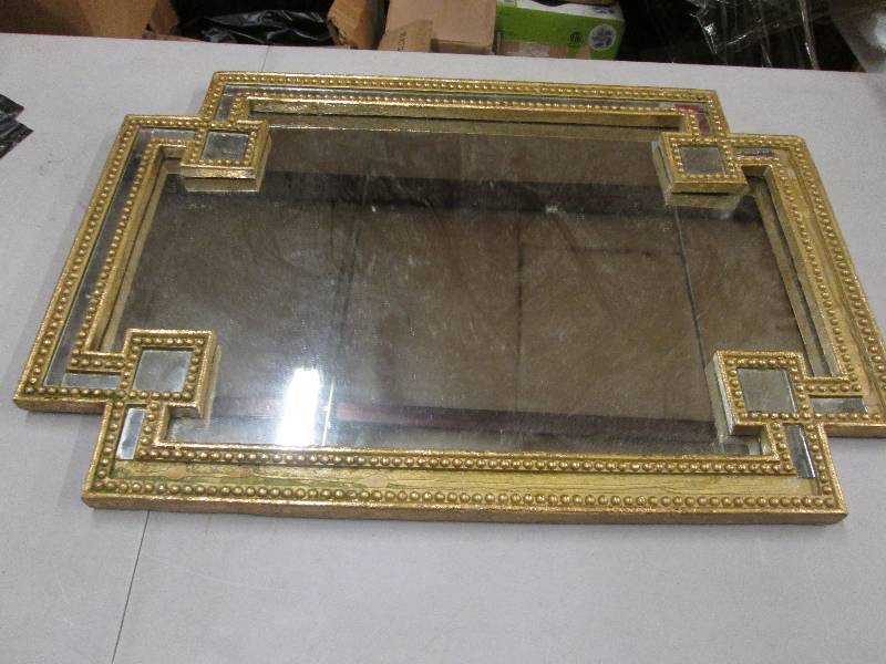 lot 134 image: Gold Gilded Mirror 29x 20.5 inches...