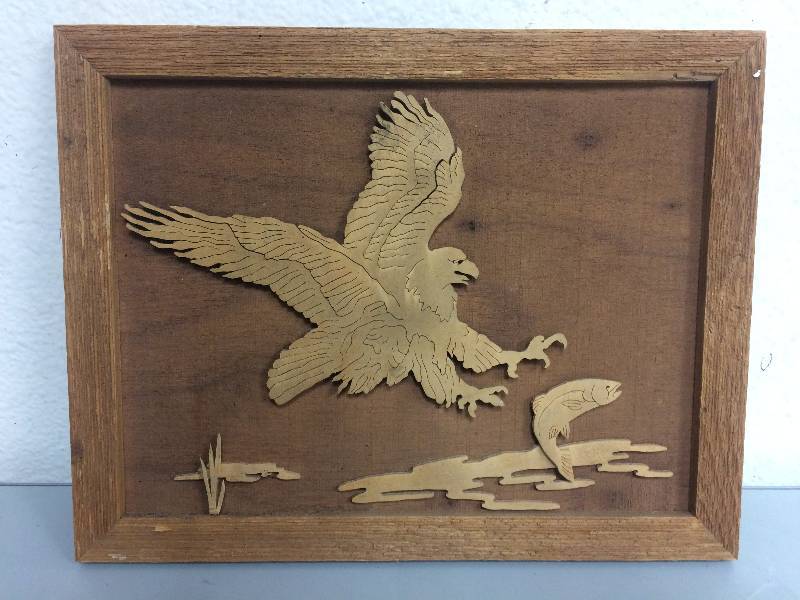 lot 32 image: Eagle Wood Wall Hanging