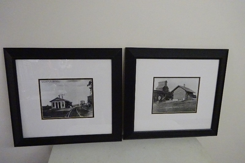 Set of 2 pictures