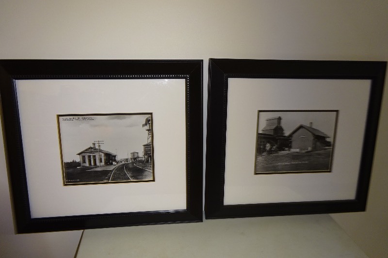 Set of 2 pictures