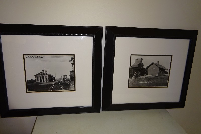 Set of 2 pictures