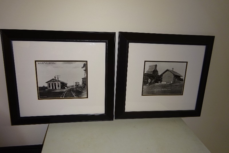 Set of 2 pictures