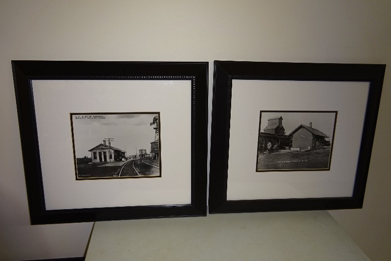 Set of 2 pictures