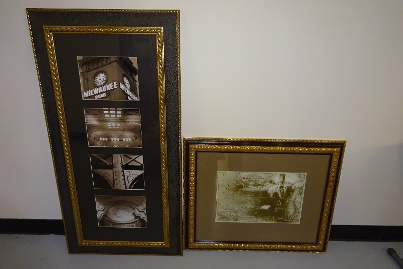 Set of 2 pictures