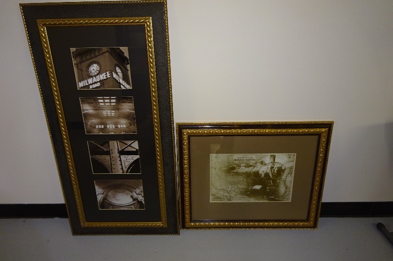 Set of 2 pictures