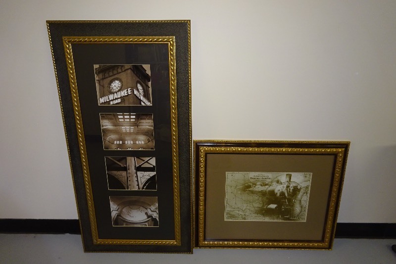 Set of 2 pictures