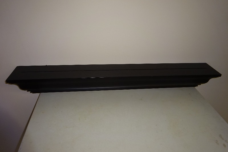 Wall Shelf with groove