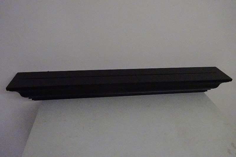 Wall Shelf with groove