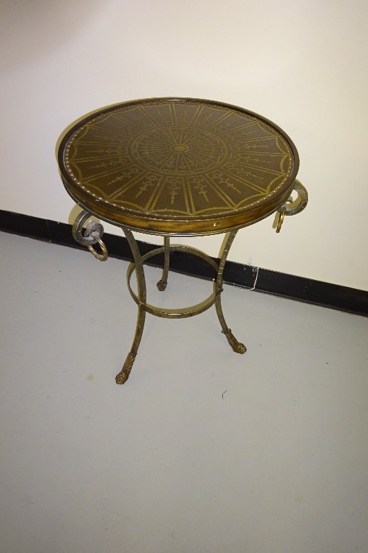 Round Table