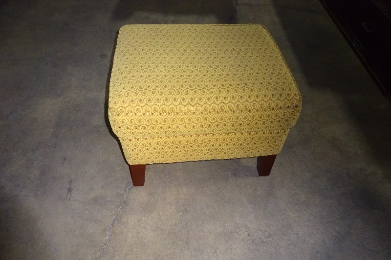 Cloth Ottoman Used