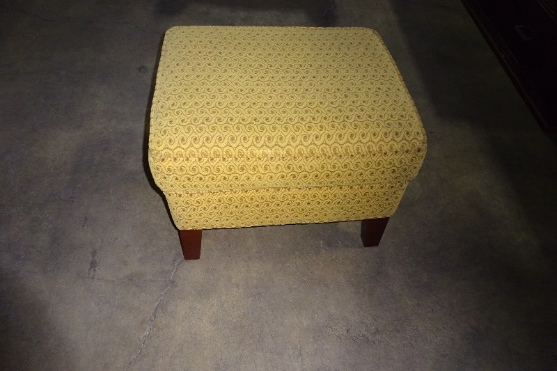 Cloth Ottoman Used