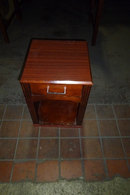 Night Standend table used