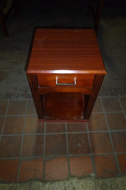 Night Standend table used