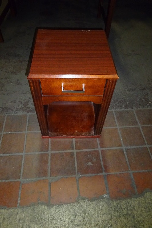 Night Standend table used