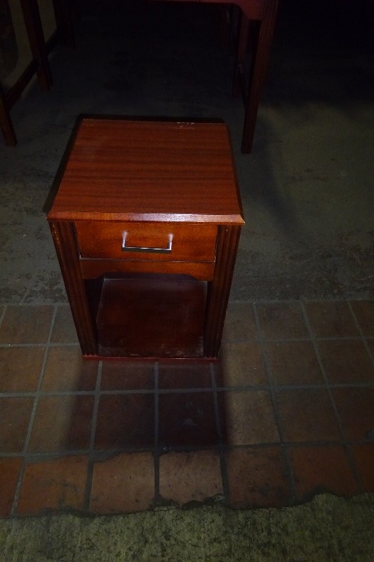 Night Standend table used