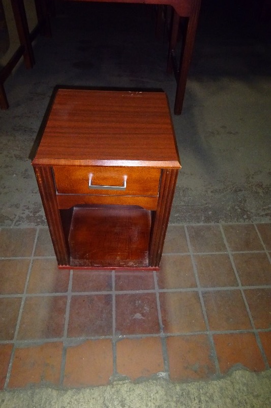 Night Standend table used