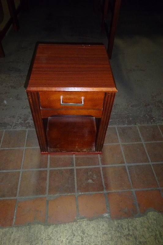 Night Standend table used