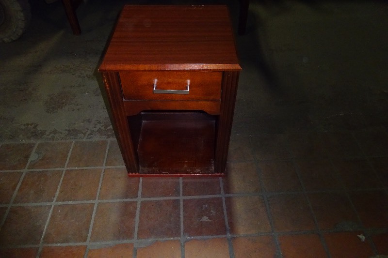 Night Standend table used