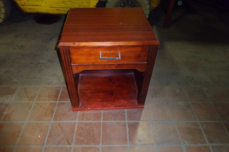 Night Standend table used