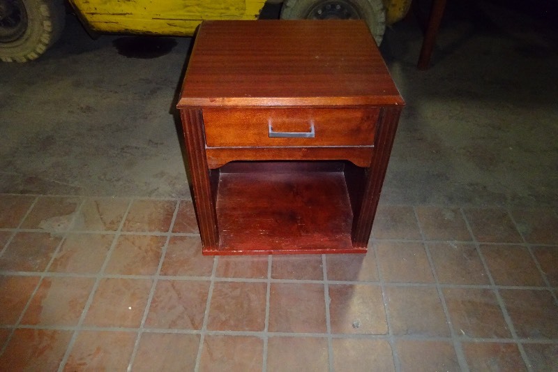 Night Standend table used