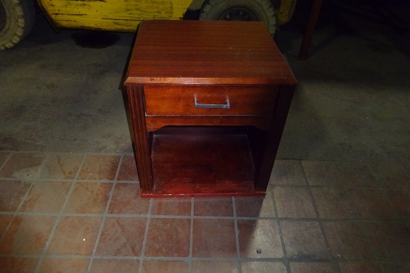 Night Standend table used