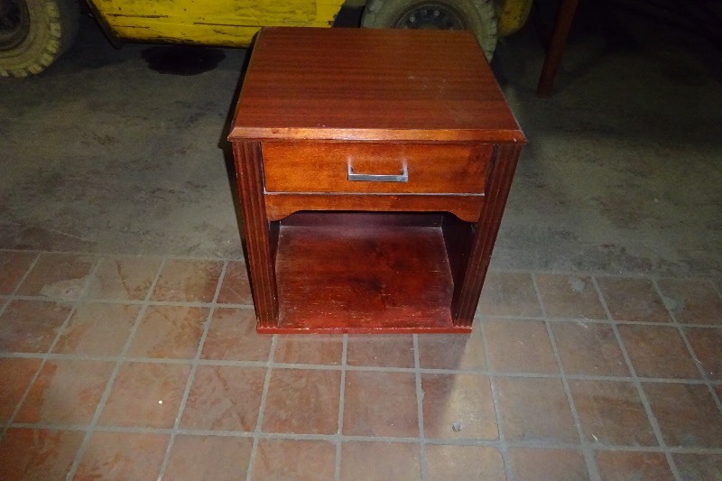 Night Standend table used