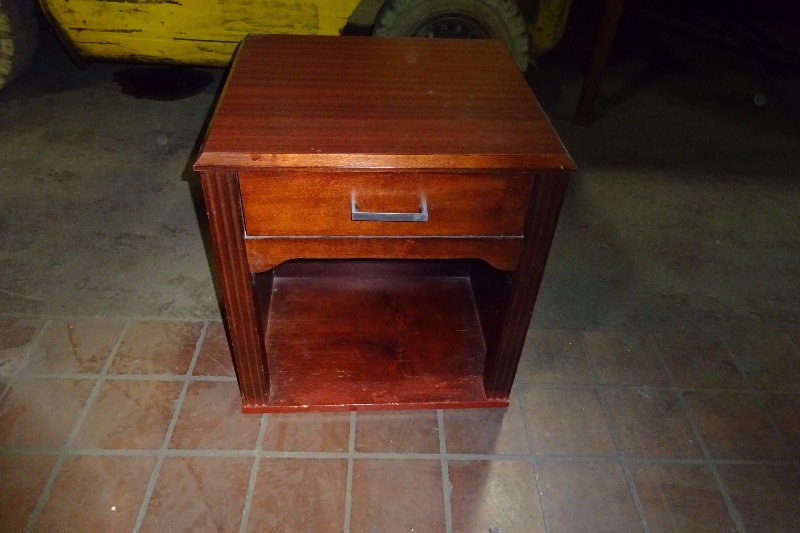 Night Standend table used