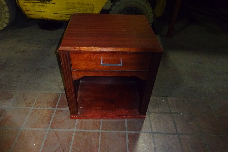 Night Standend table used