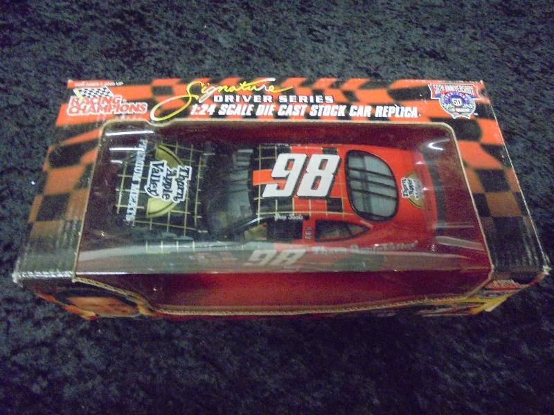 lot 31 image: Racing Champions 124 Diecast - #98 Thorne Apple Valley, Greg Sacks
