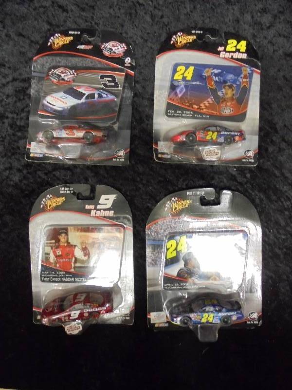 lot 74 image: Lot - Misc Winners Circle 164 Diecasts