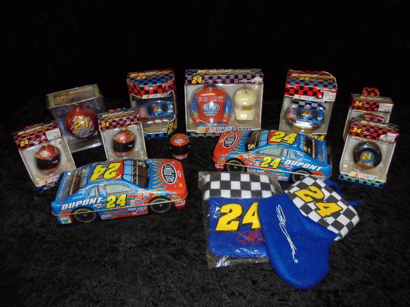 lot 80 image: Lot, Misc Jeff Gordon NASCAR Ornaments