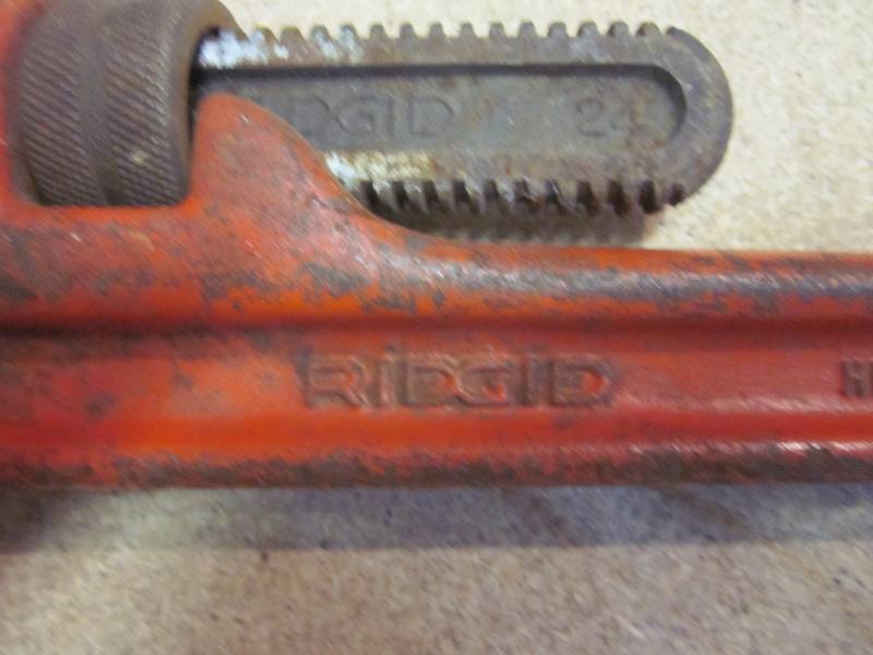 24 Pipe Wrench