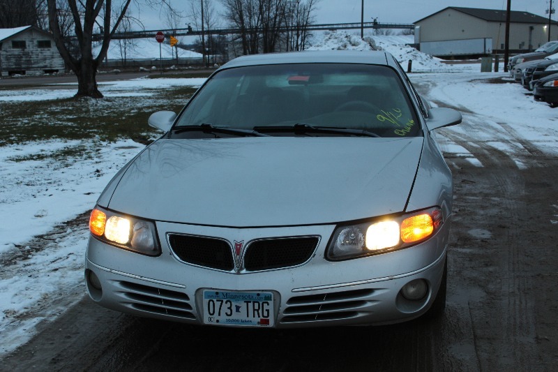 2001 Pontiac Bonneville SE