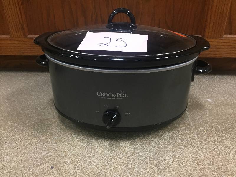 lot 25 image: Crock-pot in like new working conditions