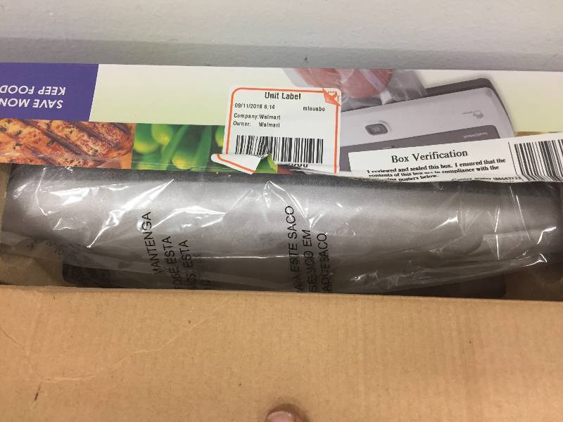 lot 45 image: Vacuum Food Sealer Never used