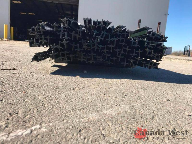 lot 25 image: NEW 7FT LOT OF 50 T POST STEEL FENCE POSTS TPOST