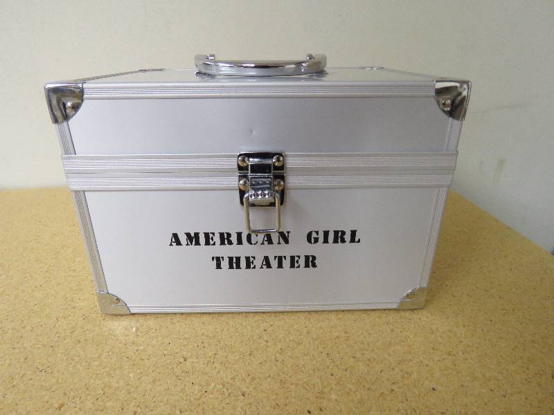 Theater box
