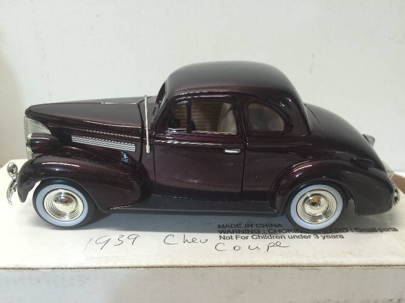 lot 15 image: 1939 Chevrolet Coupe