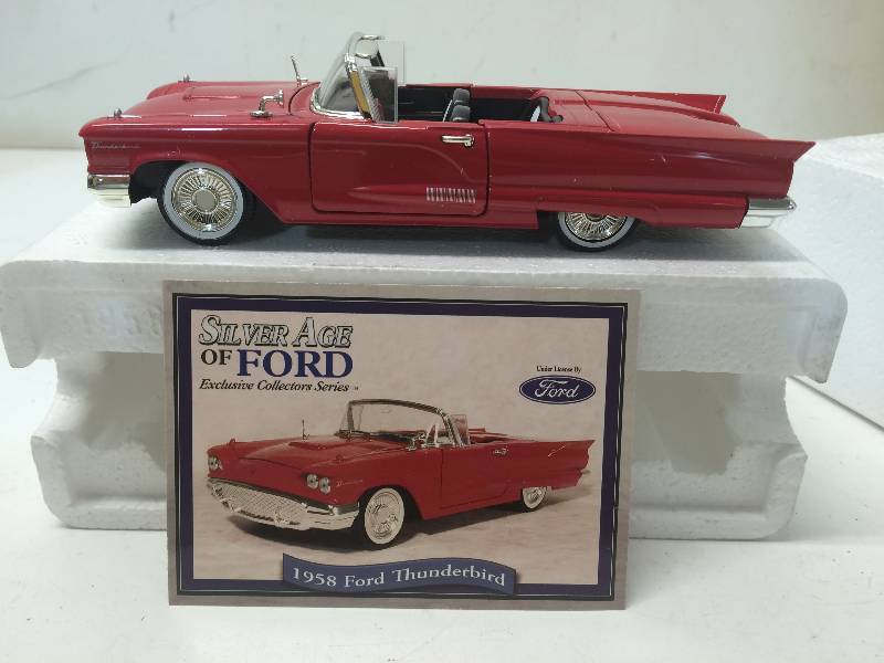 lot 28 image: 1958 Ford Thunderbird