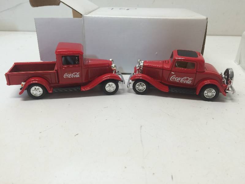 lot 42 image: Coca-Cola Die Cast Cars