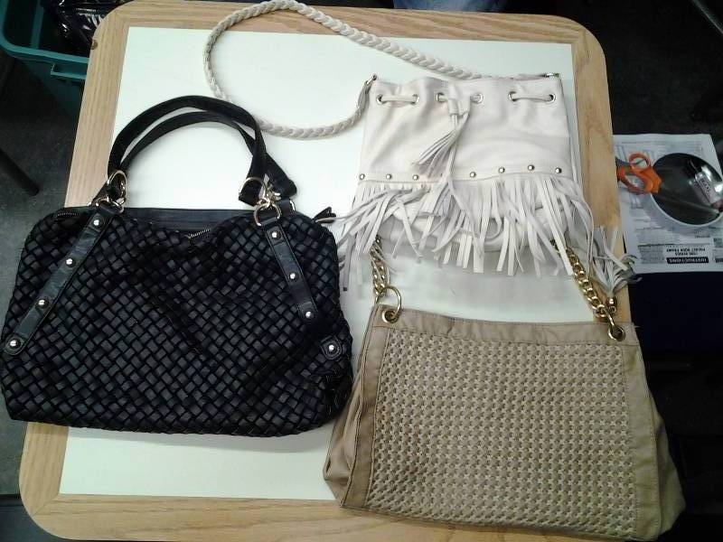 lot 33 image: 3- Assorted Handbags